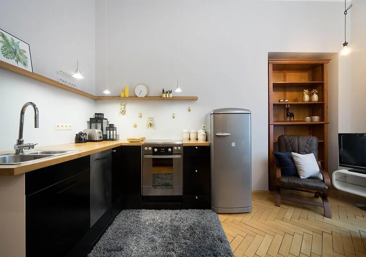 Centre Apartments-Old Town Краков Апартаменты