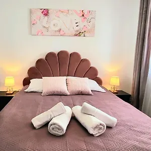 Апартаменты Luxury Kings 50m2 2 Pok. Downtown Dobrego Pasterza Piekny, Краков